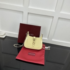 Gucci Satchel Bags